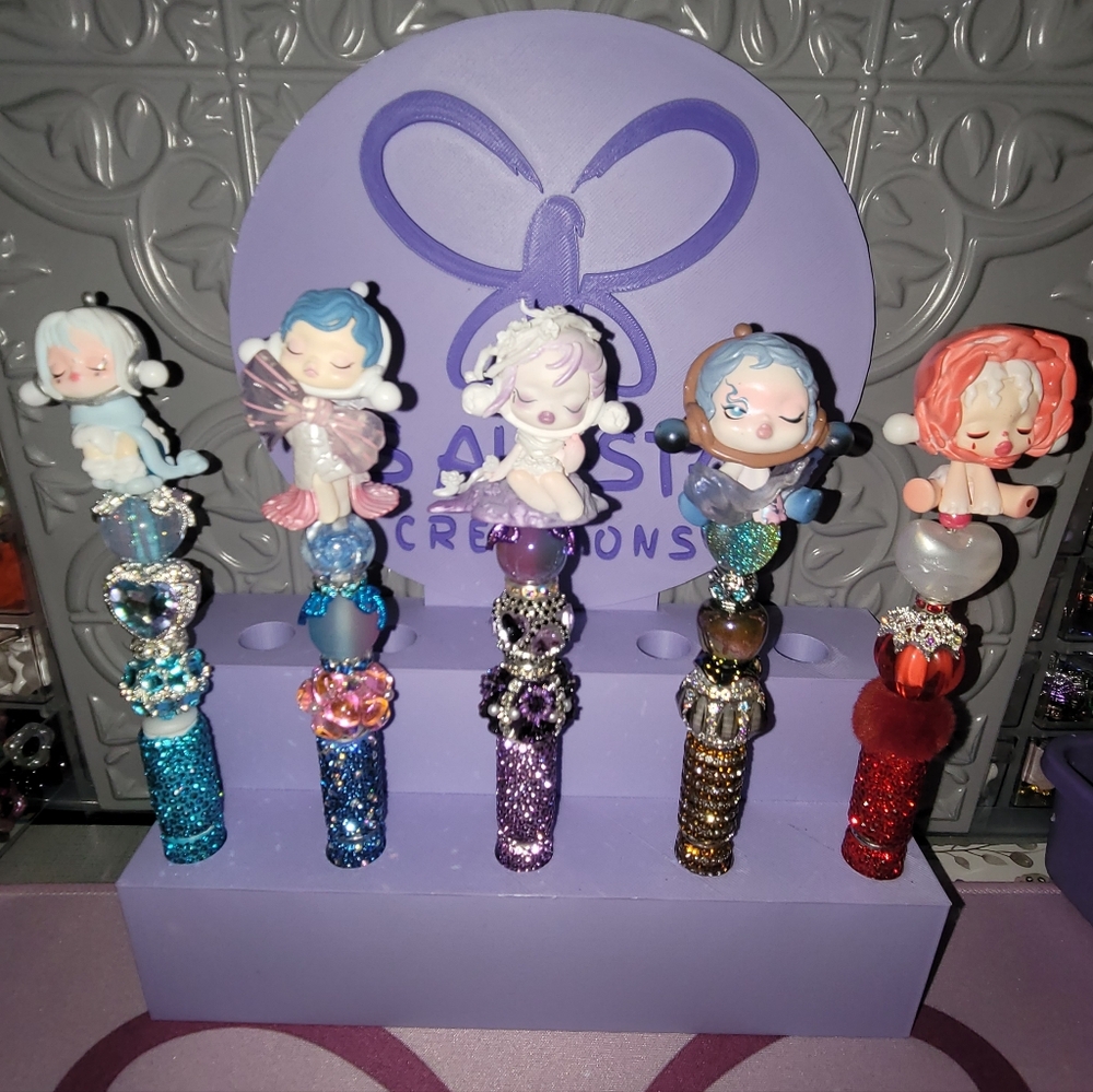 Skull Panda and Zora Themed pens. Sold Individually. Characters may vary. Custom